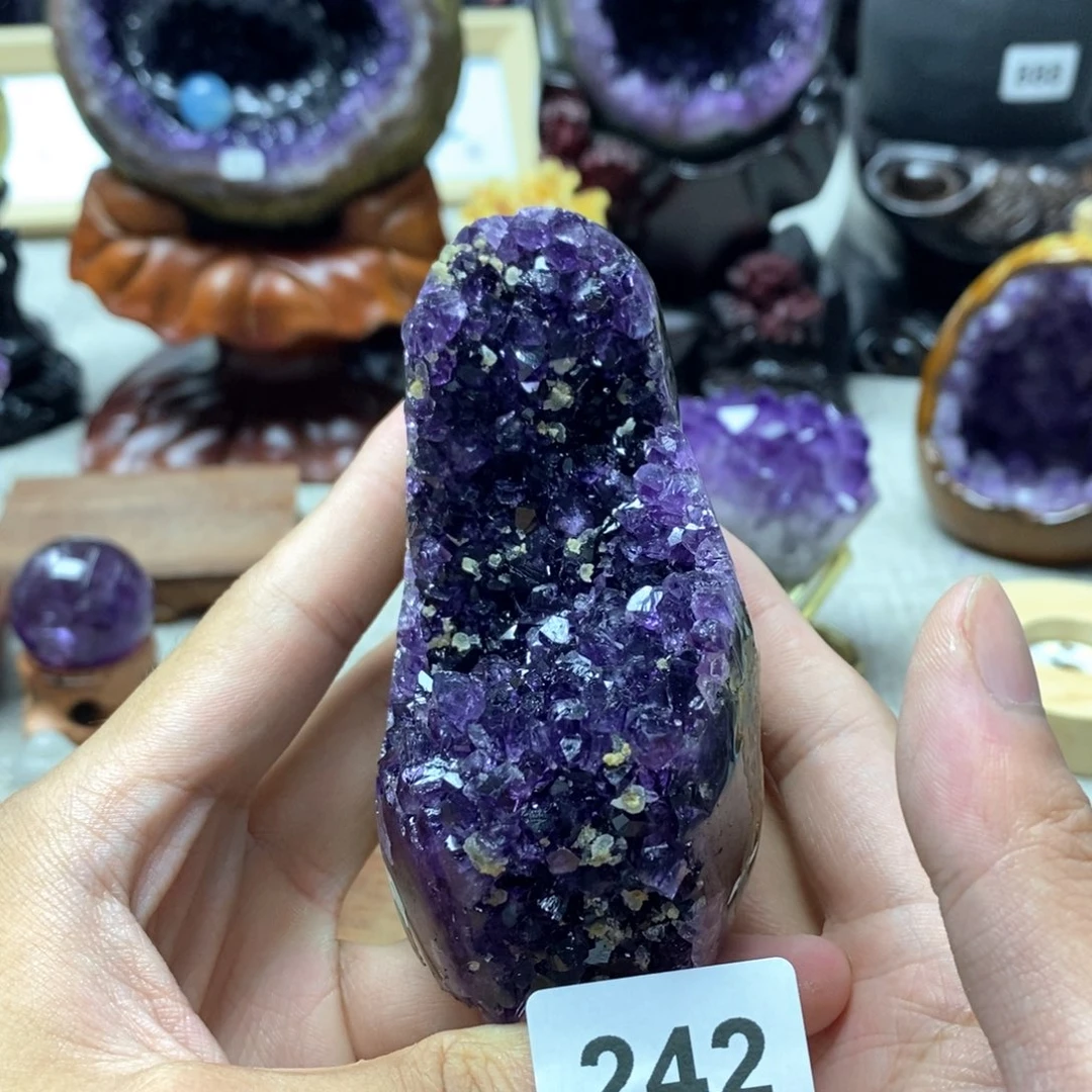 未镶嵌水晶大型摆件（非配饰）