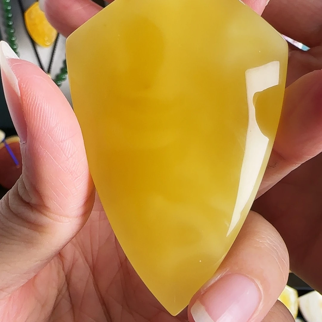 蜜蜡未镶嵌颈饰蜜蜡盾牌吊坠22.2g