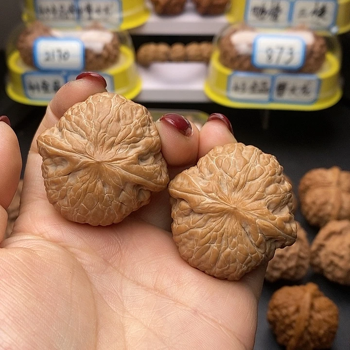 文玩核桃把件铁锤