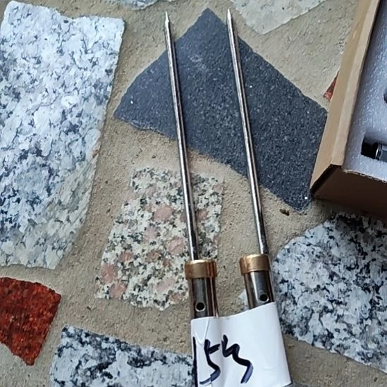 双地插支架一个，，