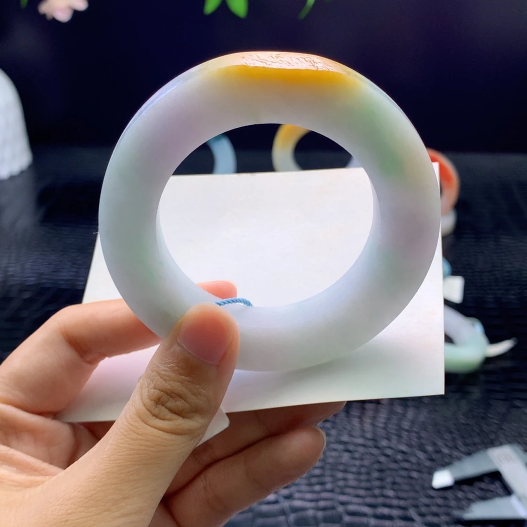 定制翡翠未镶嵌手镯