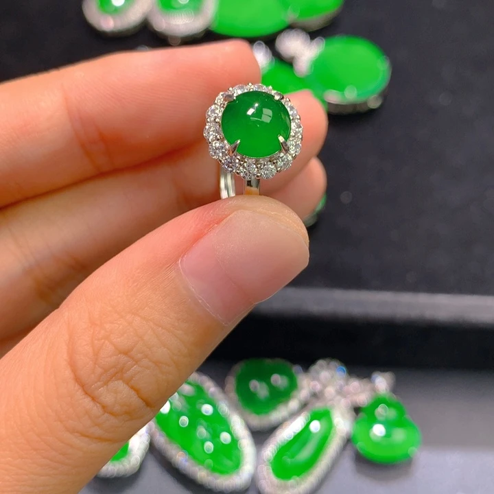 翡翠戒指银S925镶嵌一个