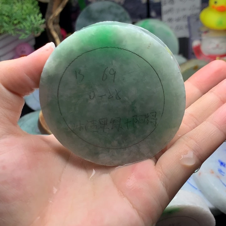 未镶嵌手镯定制翡翠
