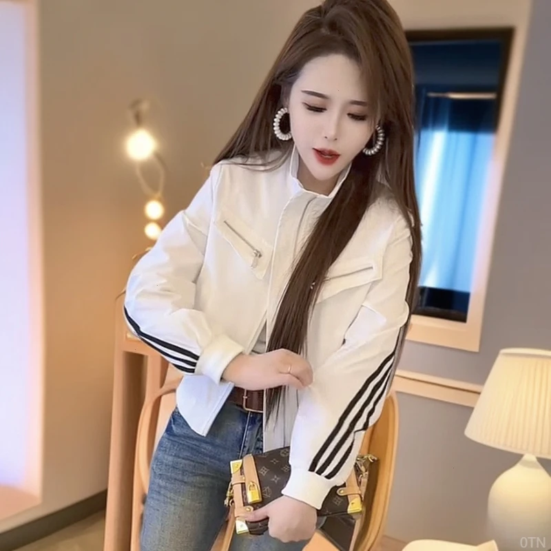 学院风休闲出行简约防晒短外套百搭冲锋上衣外穿上衣棒球服女装网