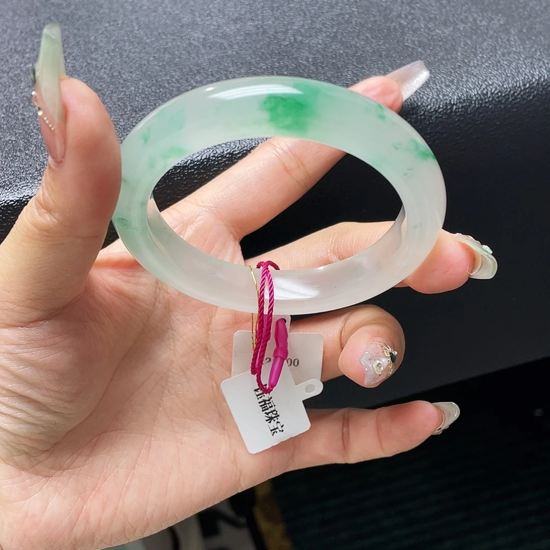 石英质玉（非洲翠）未镶嵌手镯56.5