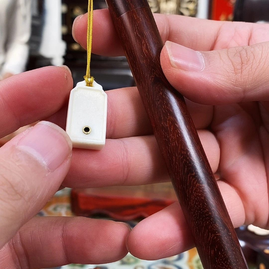 紫檀木类成套家具小叶紫檀香筒