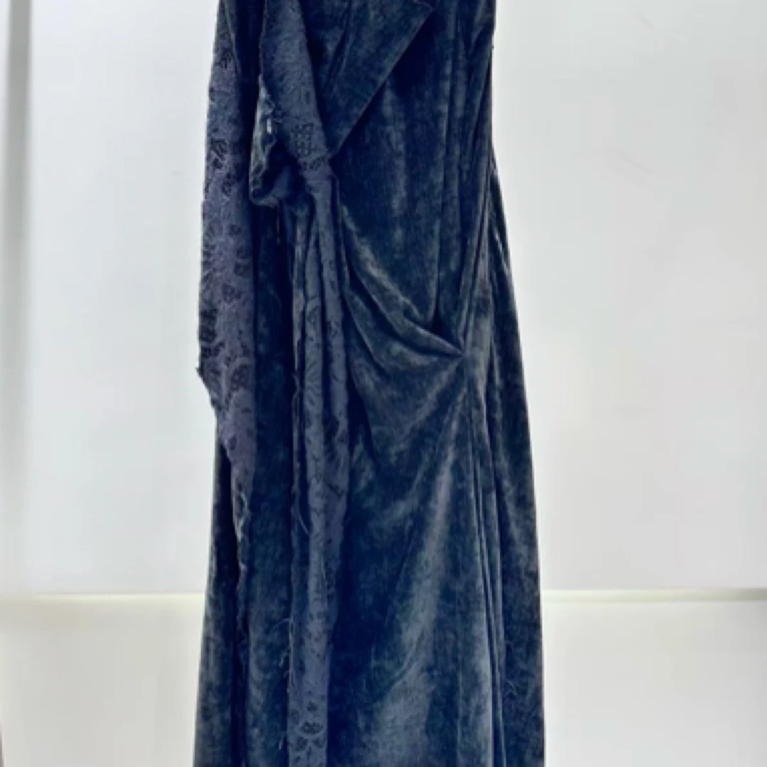 Elywood定点蕾丝半裙