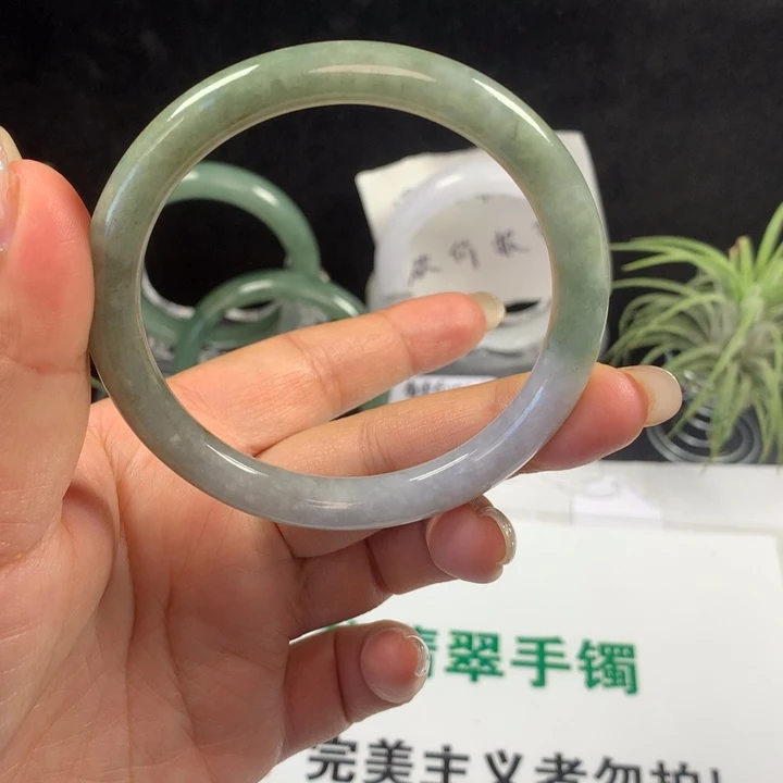 翡翠未镶嵌手镯17