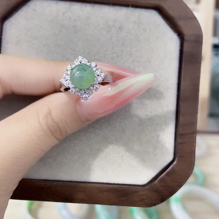 翡翠未镶嵌颈饰天然翡翠Ａ货