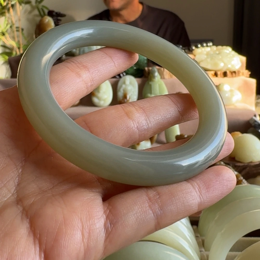 和田玉（糖玉）未镶嵌手链