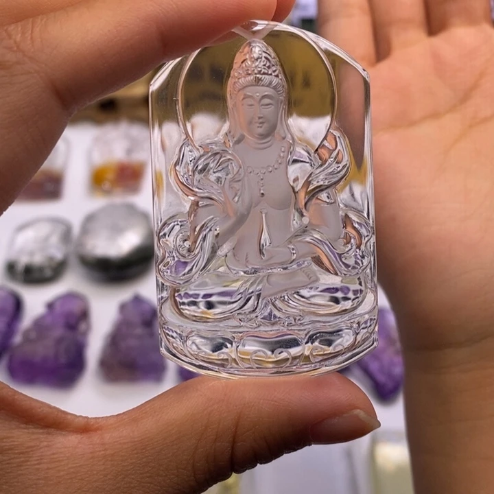 刚****颈饰水晶未镶嵌定制