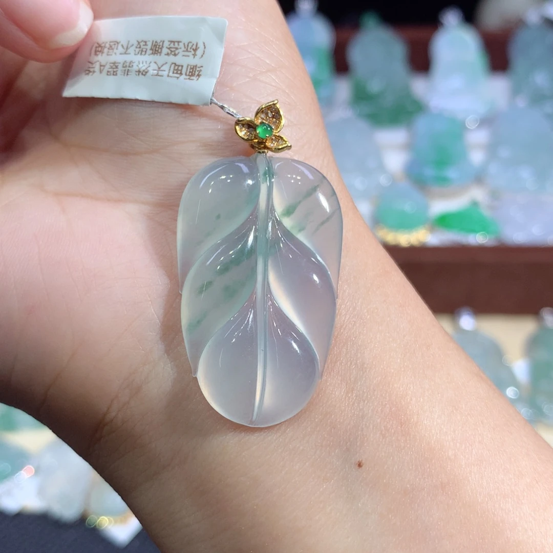 吊坠(不含链)18K金镶嵌翡翠叶子