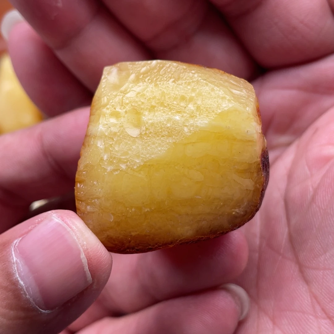 定制琥珀未镶嵌蜜蜡