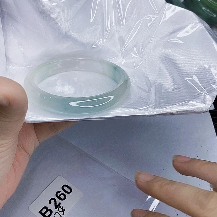 翡翠未镶嵌手镯一图一物实物为准