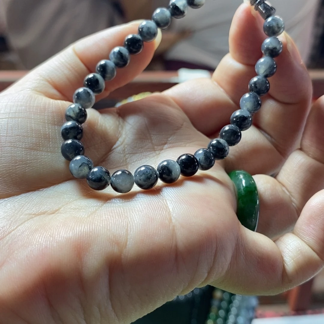 定制翡翠未镶嵌乌鸡手串