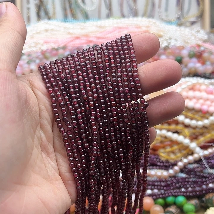 玛瑙/玉髓珠宝半成品未镶嵌一条3mm左右石榴石