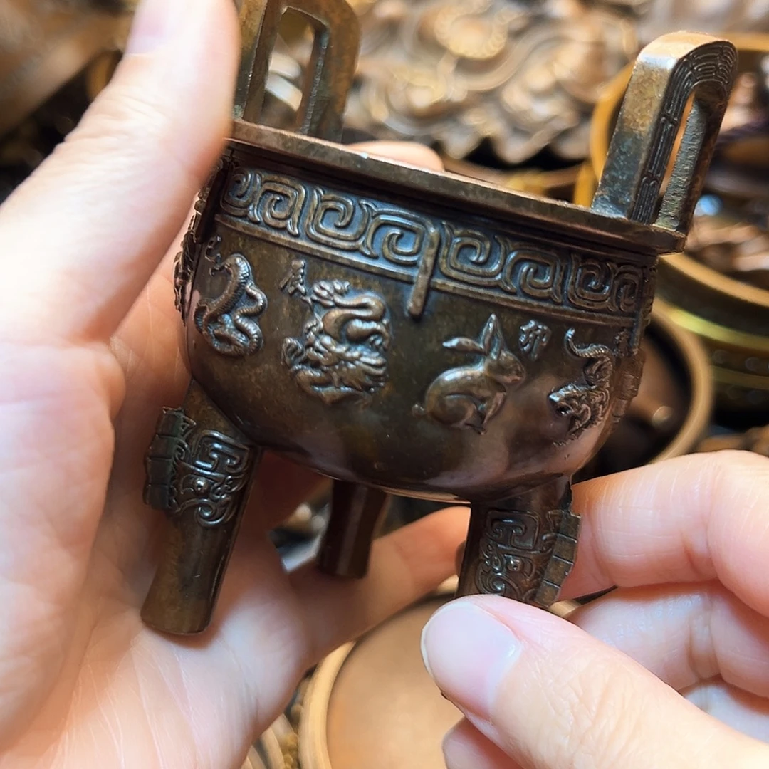 精美铜器工艺品等