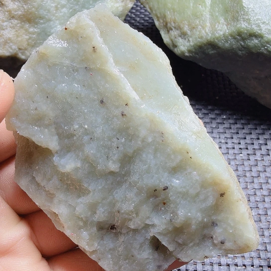 和田玉（糖玉）未镶嵌珠宝半成品