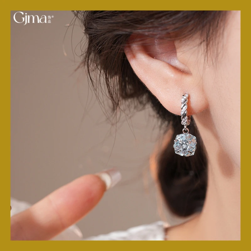 铜合金合成锆石耳饰 设计感复古耳饰气质轻奢时尚百搭小众简约精i