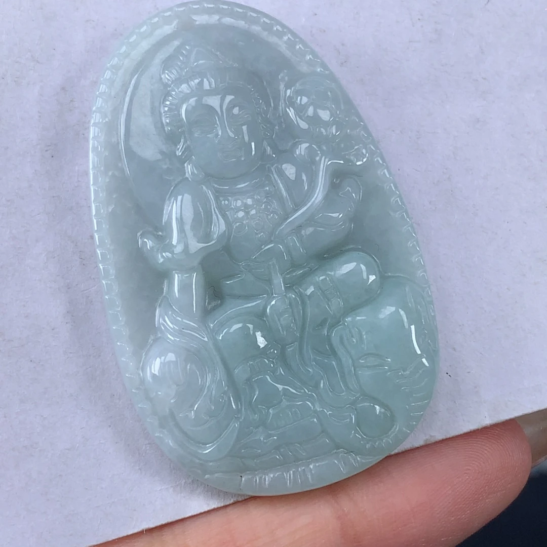 翡翠未镶嵌颈饰普贤菩萨