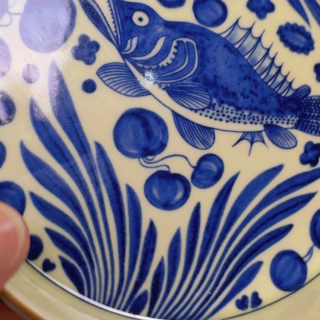 瓷片2号釉鱼藻大壶乘景德镇