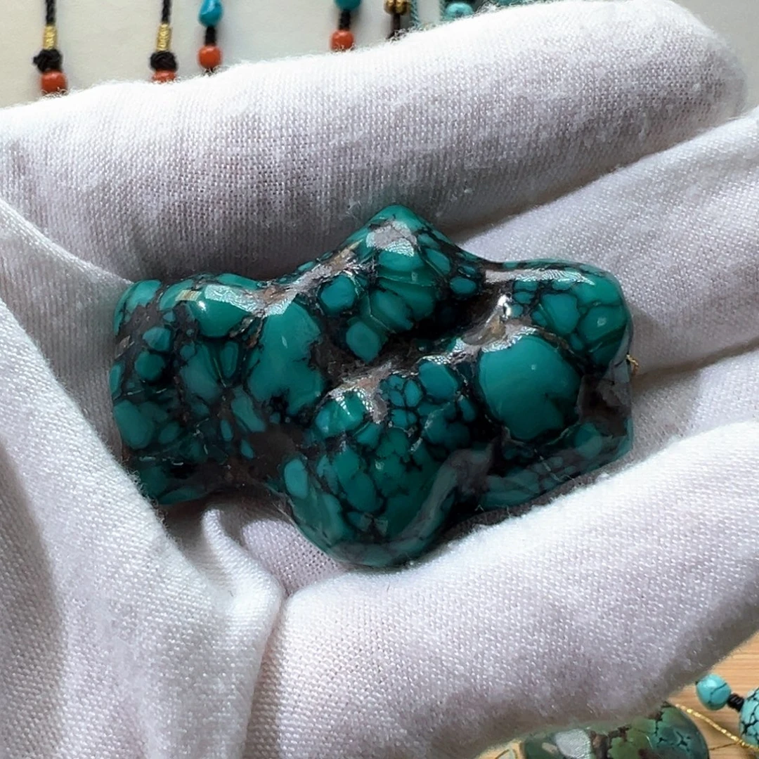 绿松石未镶嵌挂件