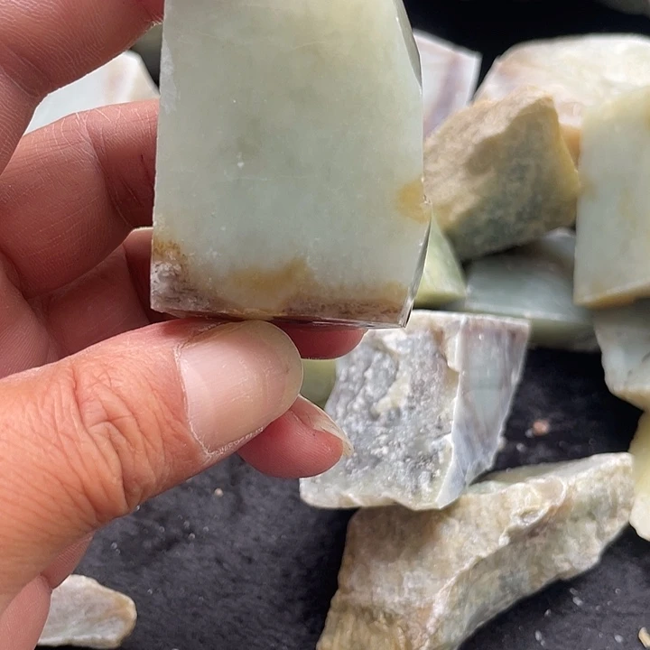 和田玉（糖玉）未镶嵌珠宝半成品