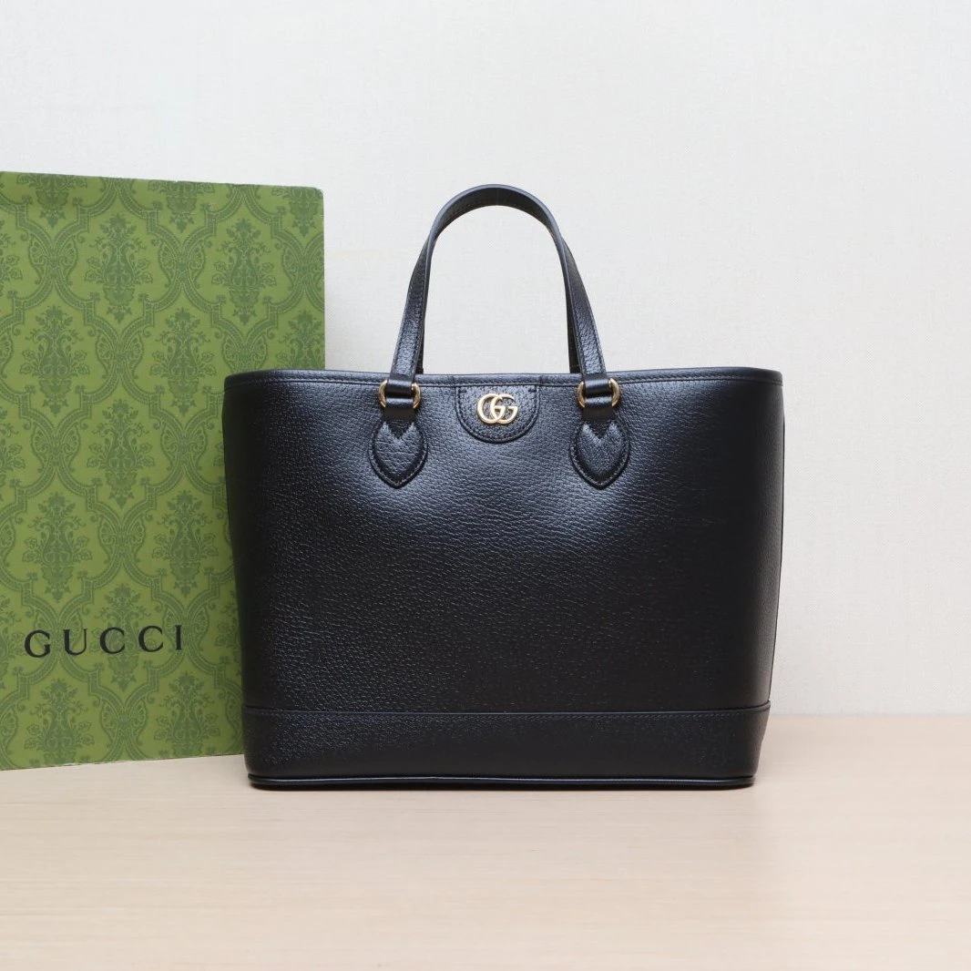 99新 GUCCI/古驰 【娇】黑色 皮革C 金扣托特菜篮子购物袋 766675