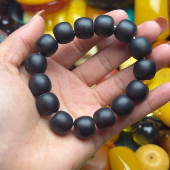 琥珀手串未镶嵌蜜蜡