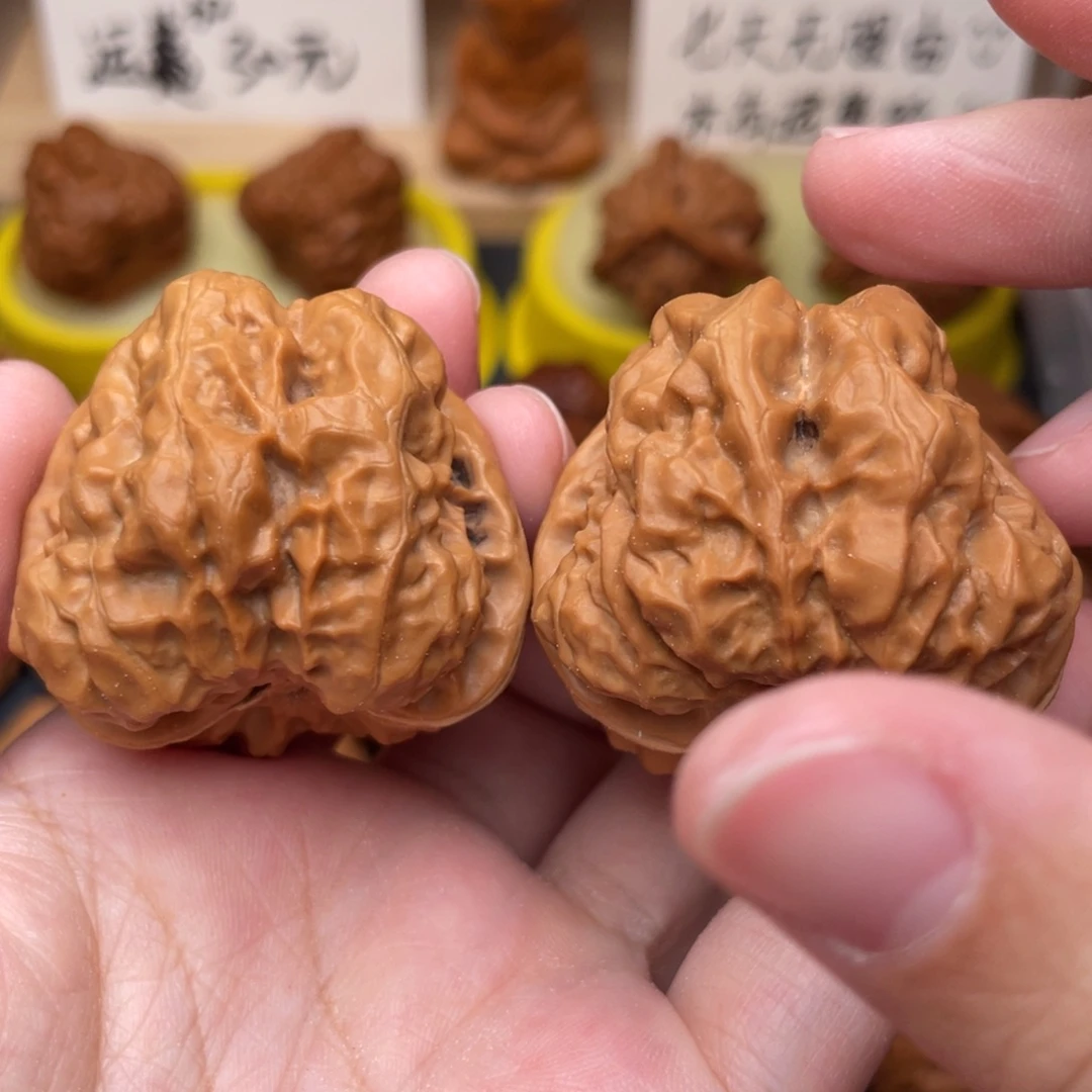 文玩核桃把件毕业40