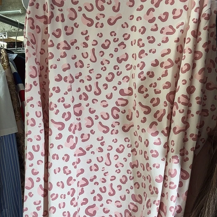 奥特茅台人好看吗笑而不