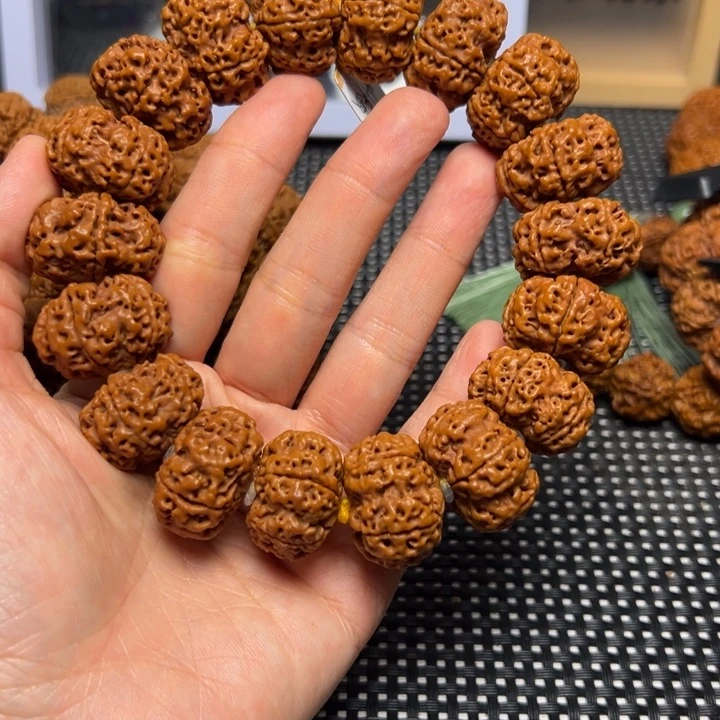 金刚菩提手串小****?24夹板手串