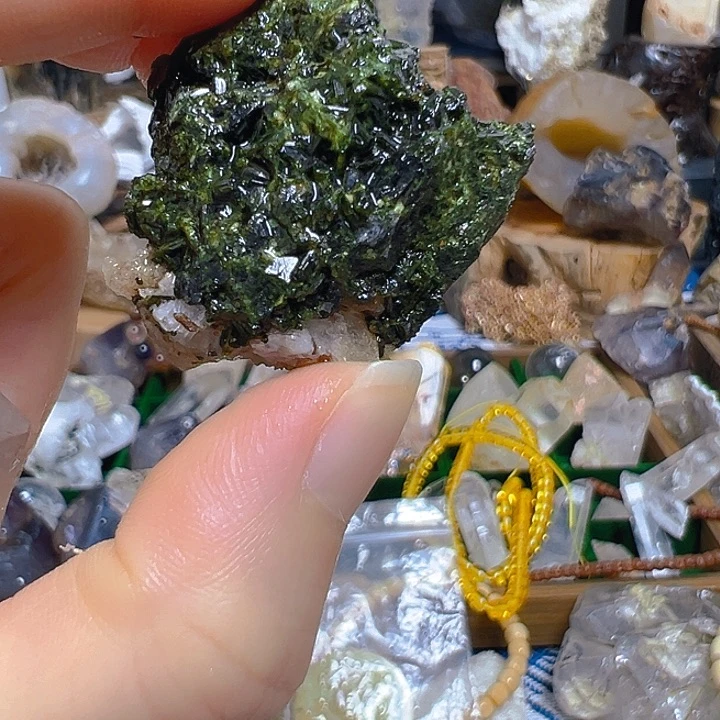 紫晶珠宝半成品未镶嵌嘉**?