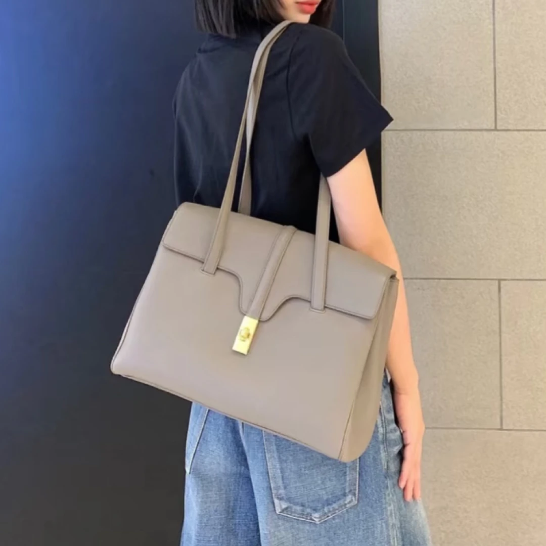 95新 Celine/思琳 灰色soft16休闲单肩斜挎包