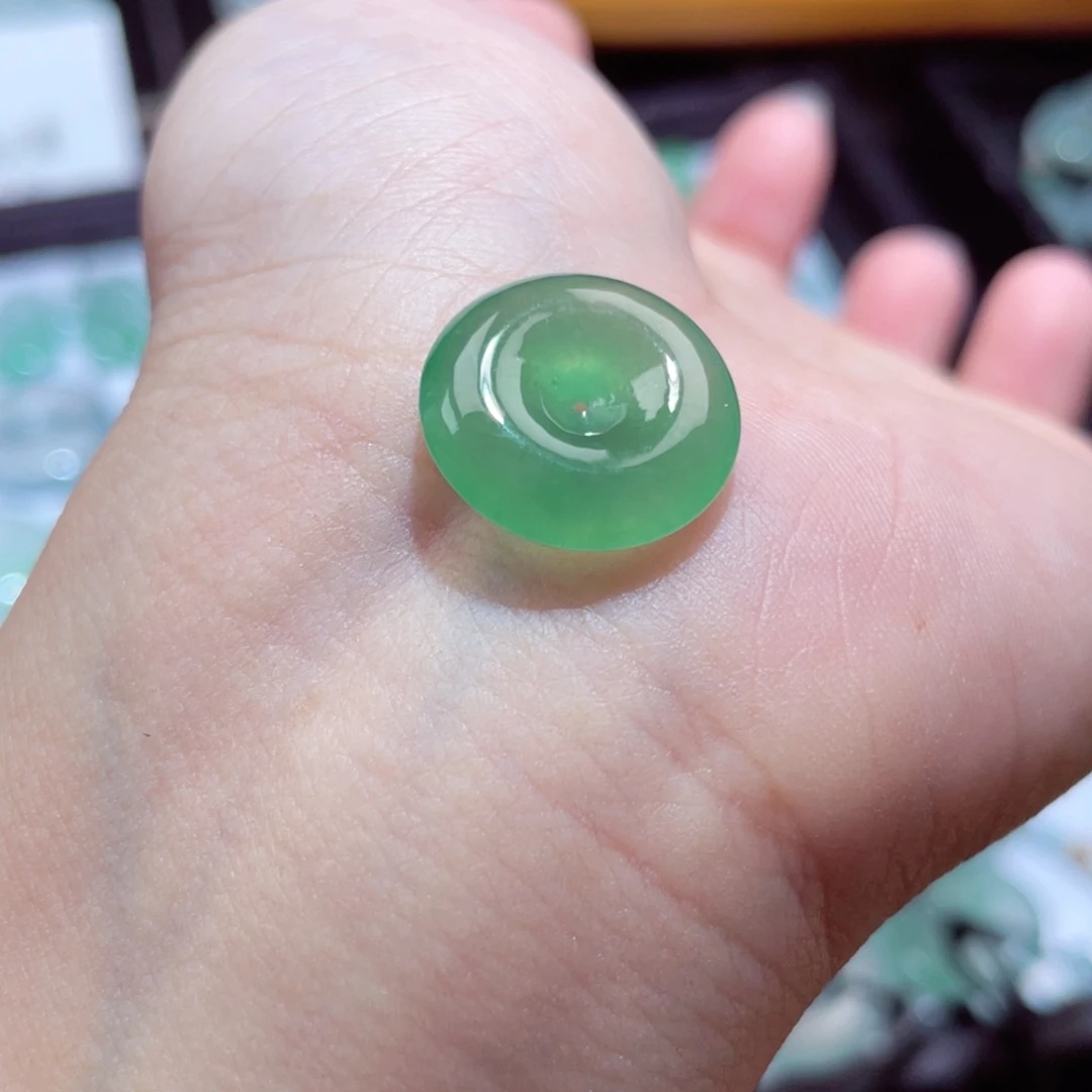 颈饰未镶嵌翡翠平安扣