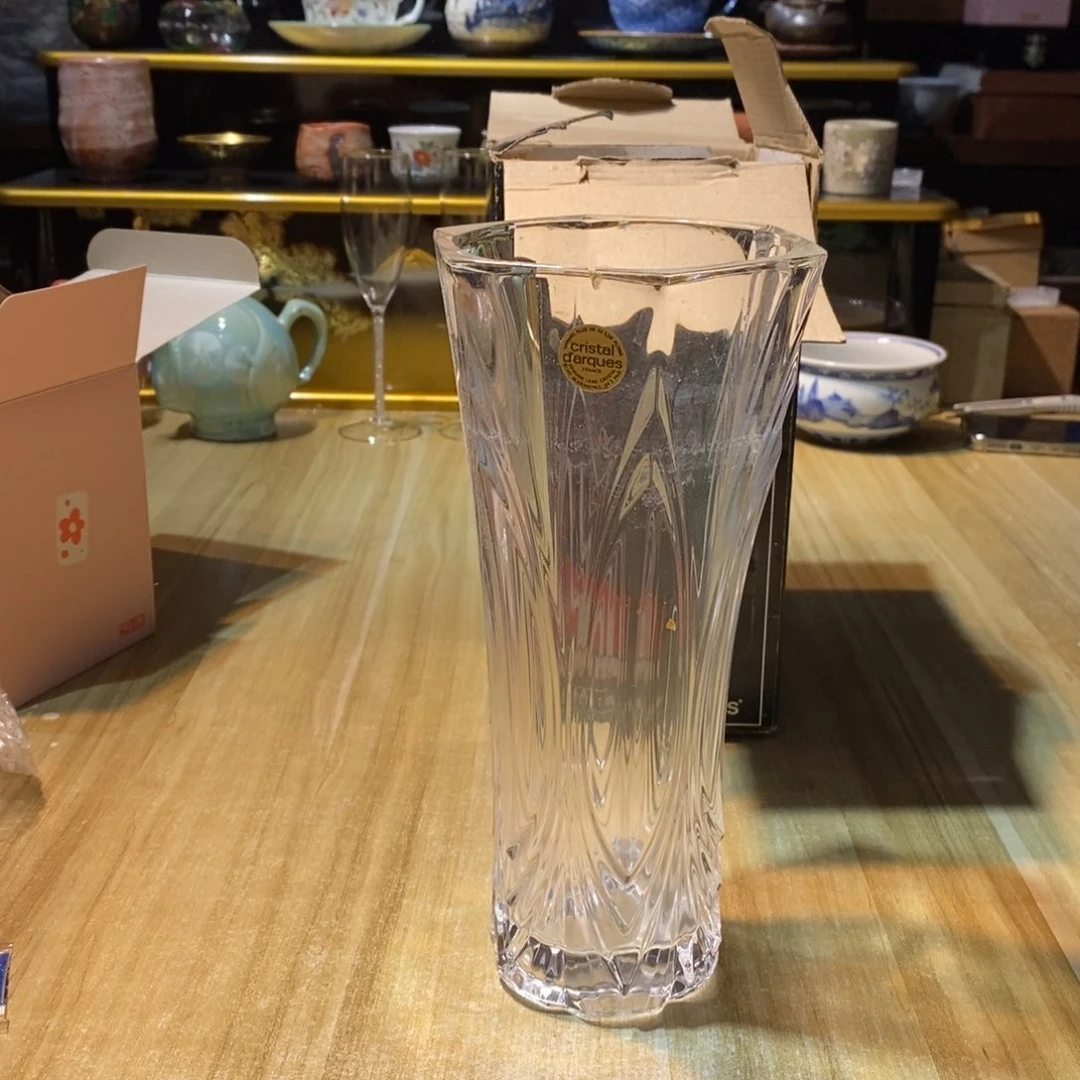 港***湾易雅集工艺品有限公司