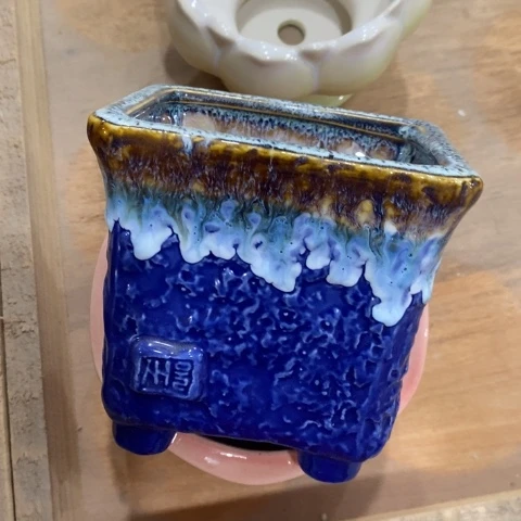 340深蓝手拿包的，的。