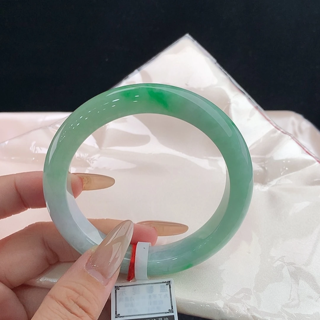 【闪购商品】未镶嵌手镯翡翠60/61