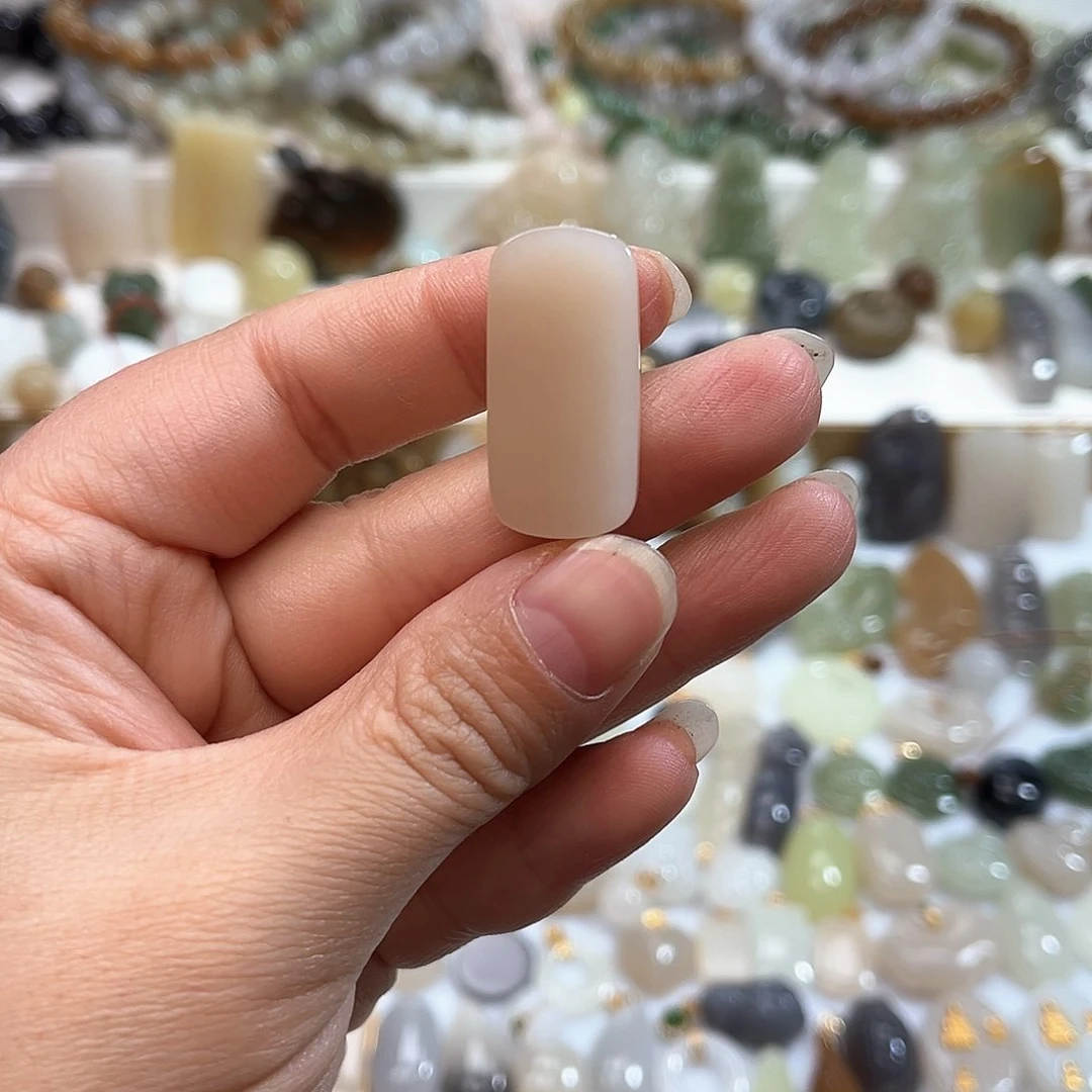 和田玉吊坠(赠链)18K金镶嵌s**w