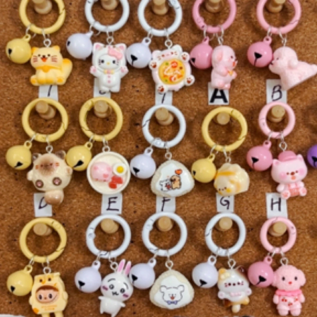 钥匙扣，（树脂产品，手工制作钥匙扣，默认微瑕不退不换）介意勿拍！