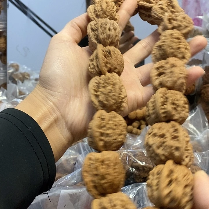 把件文玩核桃34霞云岭手持