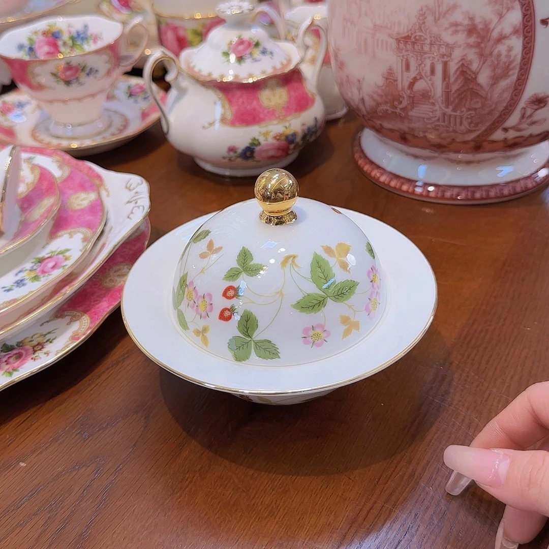 摆件欧洲瓷器收藏鉴赏