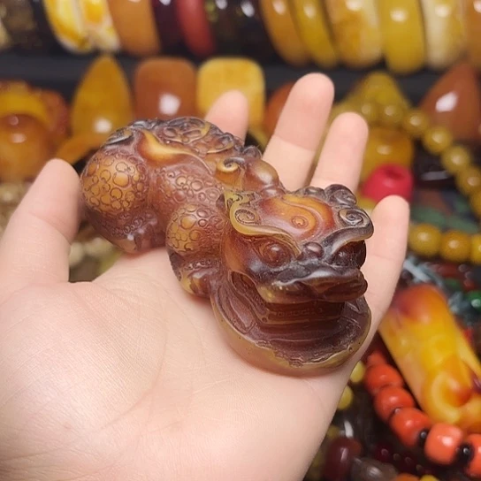 未镶嵌颈饰琥珀经典