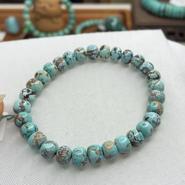 绿松石未镶嵌珠宝