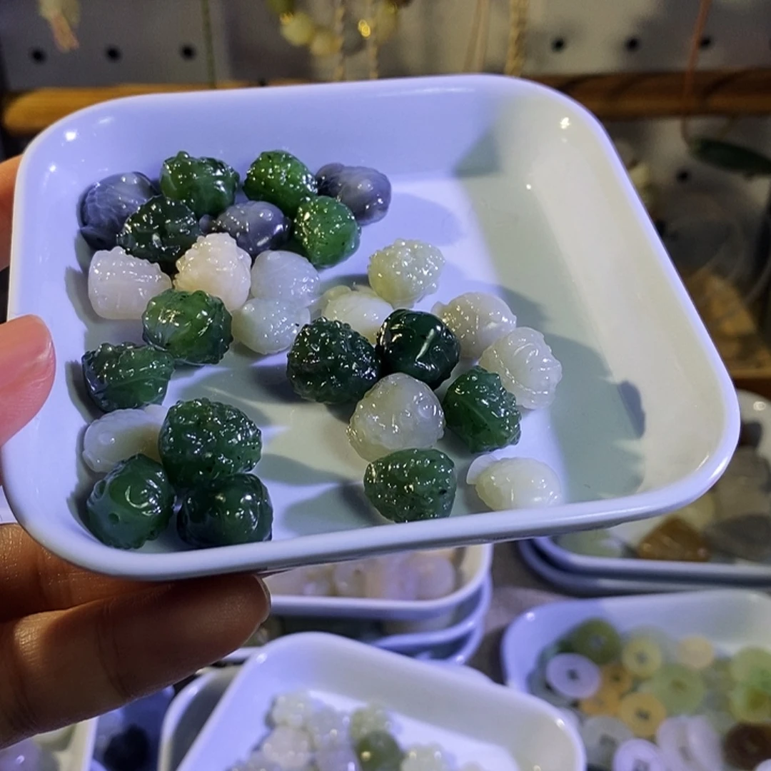 和田玉未镶嵌手链微瑕发二