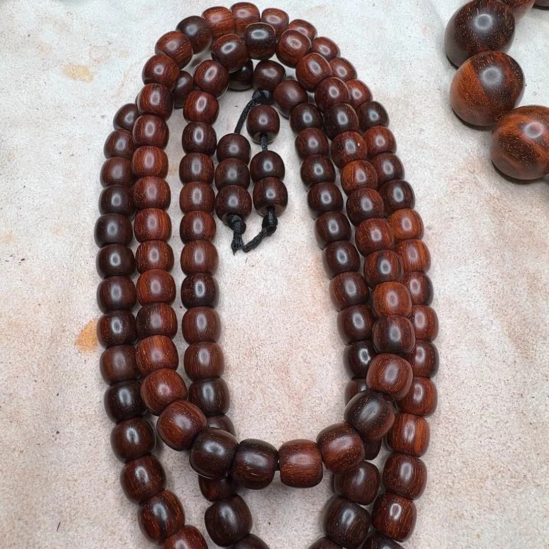 檀香紫檀（小叶紫檀）1.0/108印度小叶紫檀藏传念珠黑飘老拆料
