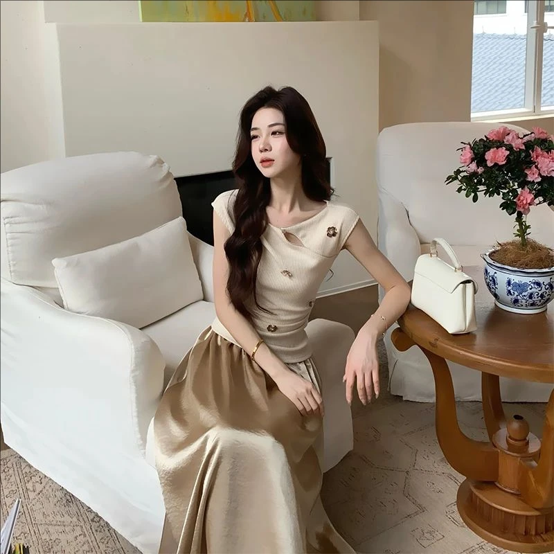 小众设计感亮钻小飞袖上衣百搭A字裙大摆裙