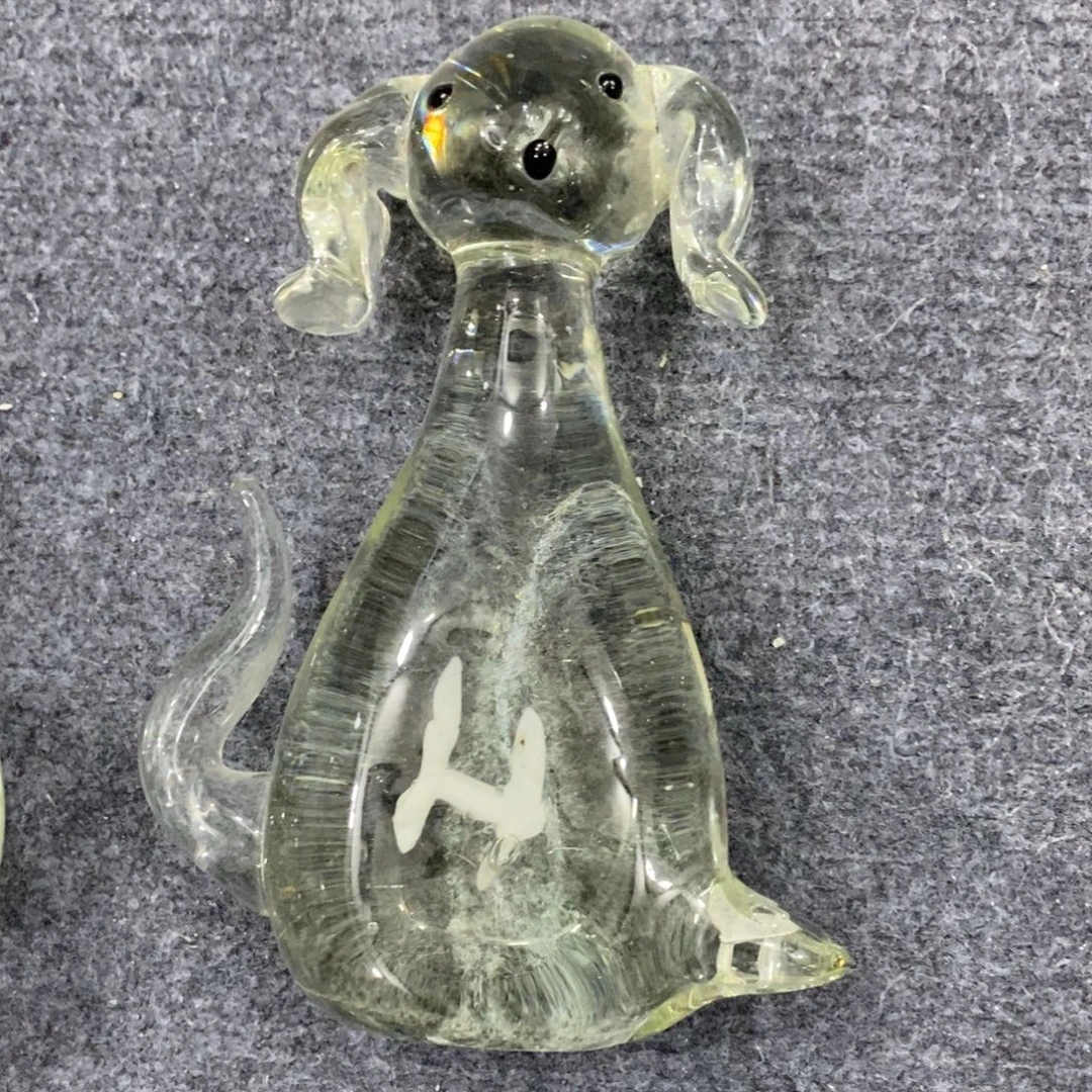 锦****琉璃水晶狗狗一个
