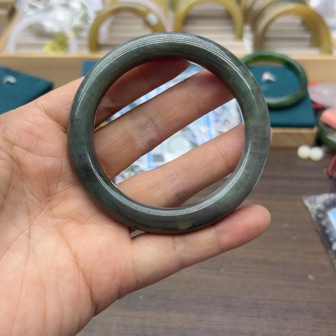 和田玉未镶嵌手镯56.4圈围954