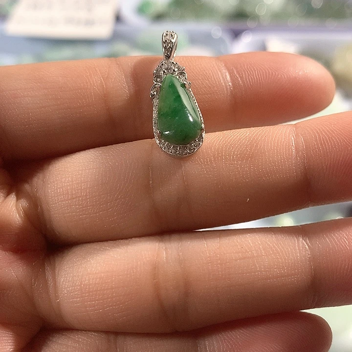 翡翠银S925镶嵌项圈吊坠